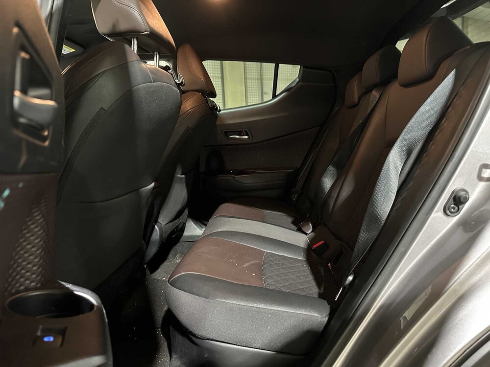 Toyota C-HR 1.8 Hybrid Executive 98PK 2017, PG-762-K