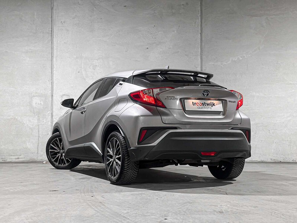 Toyota C-HR 1.8 Hybrid Executive 98 PS 2017, PG-762-K