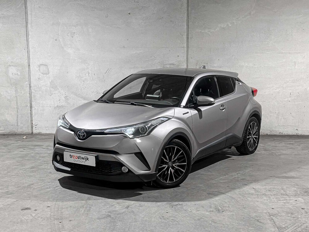 Toyota C-HR 1.8 Hybrid Executive 98 PS 2017, PG-762-K