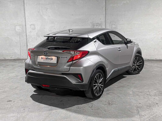 Toyota C-HR 1.8 Hybrid Executive 98PK 2017, PG-762-K