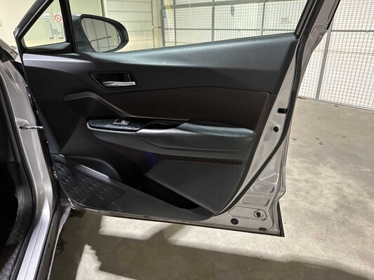 Toyota C-HR 1.8 Hybrid Executive 98PK 2017, PG-762-K