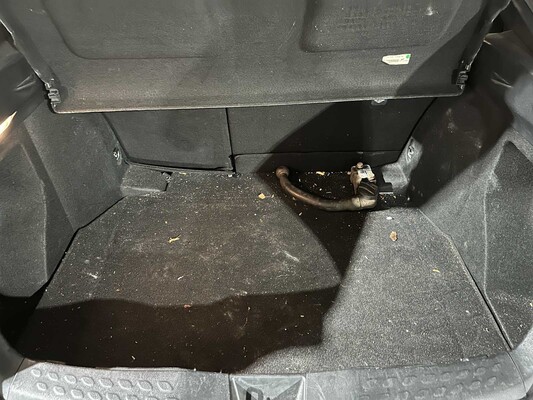 Toyota C-HR 1.8 Hybrid Executive 98PK 2017, PG-762-K