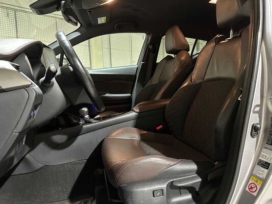 Toyota C-HR 1.8 Hybrid Executive 98PK 2017, PG-762-K