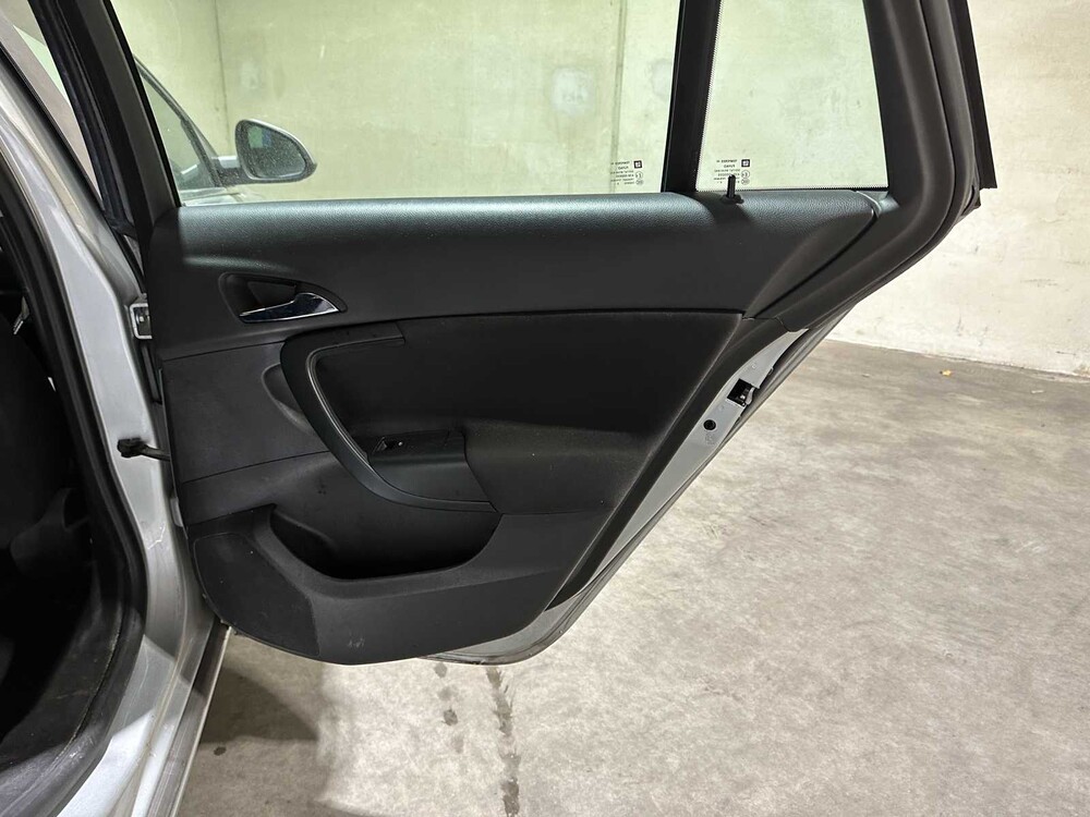 Opel Insignia Sports Tourer 1.6 T Innovation 170pk 2016, L-522-LR