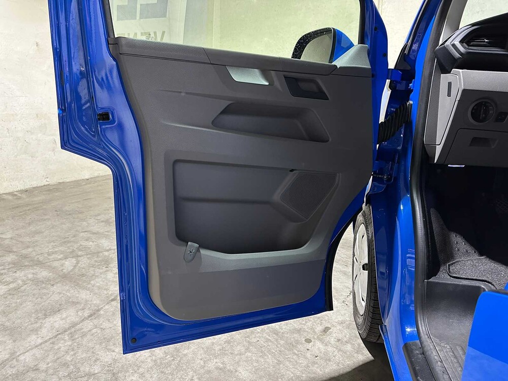 Volkswagen Transporter 2.0 TDI L1H1 28 90pk 2021, VLF-37-F Bedrijfswagen