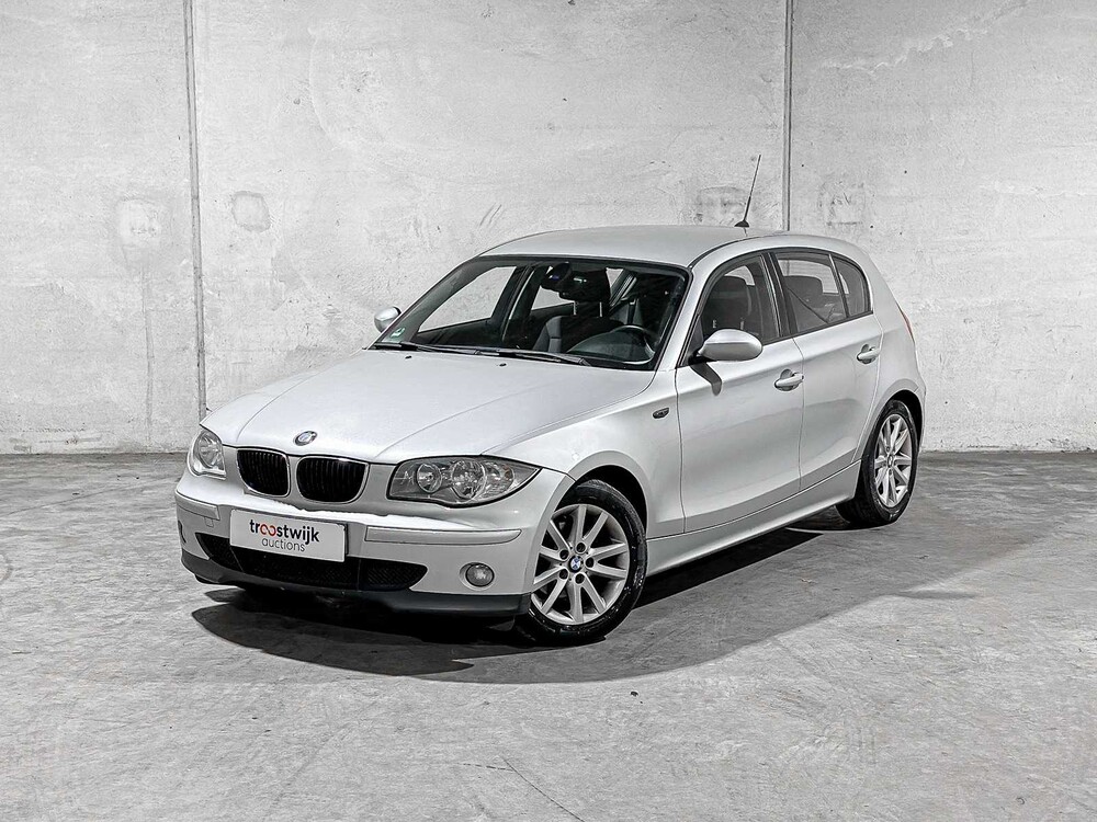 BMW 118i High Executive 129pk 2005 1-serie, 46-RK-RP