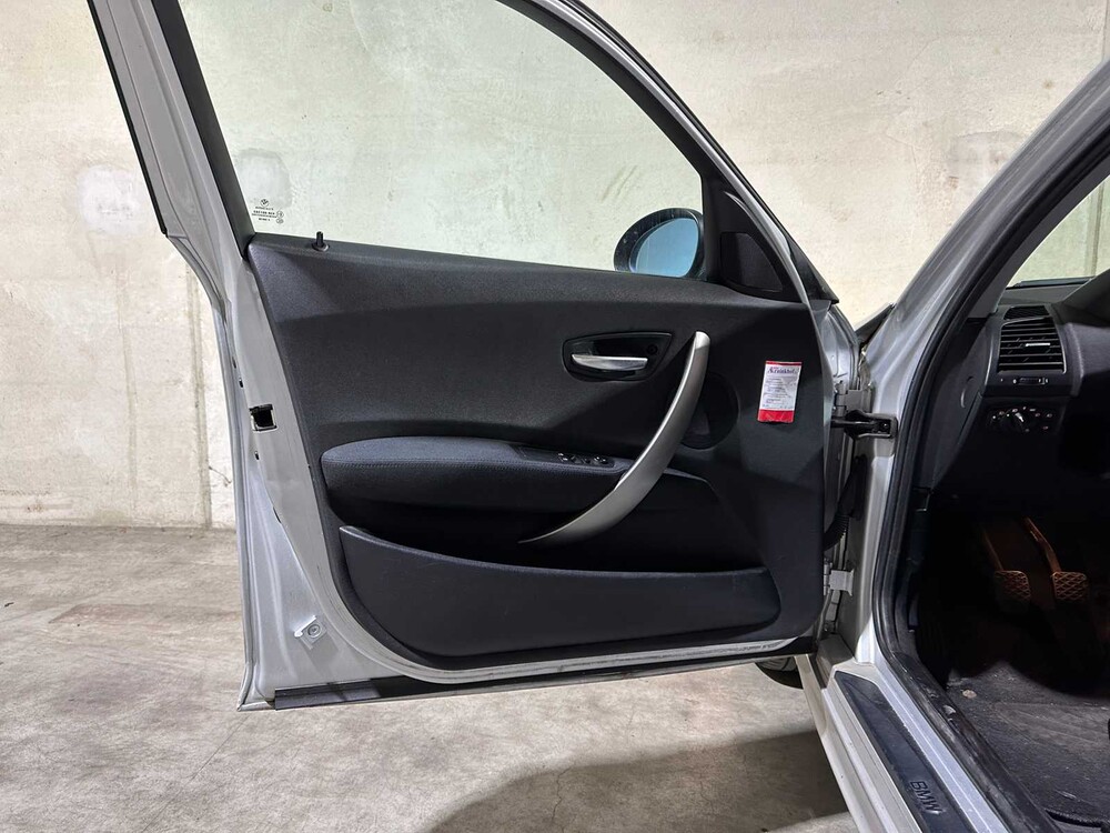 BMW 118i High Executive 129 PS 2005 1er, 46-RK-RP