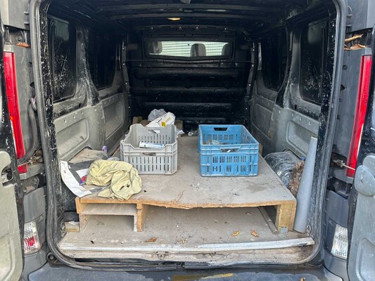 Renault Trafic 2.0 dCi T27 L1H1 Générique 114pk 2010, 4-VGG-31