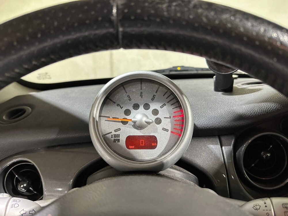 Mini 1.6 One Pepper 90pk 2005, 20-RS-BZ Youngtimer