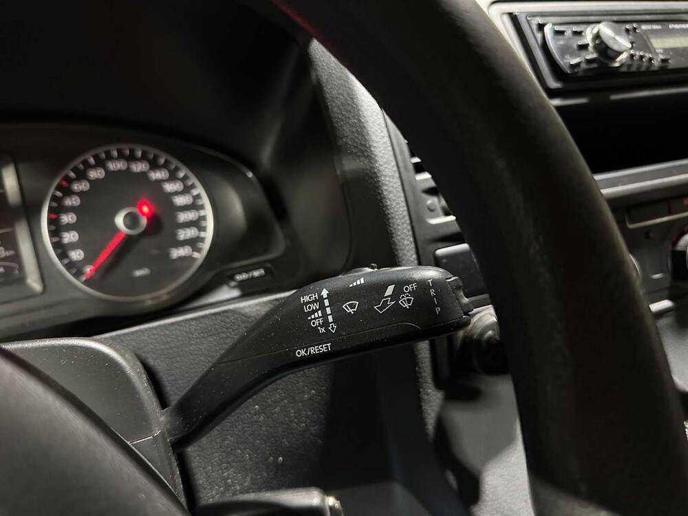 Volkswagen Transporter 2.0 TDI L1H1 150PK 2010, 6-VHK-98