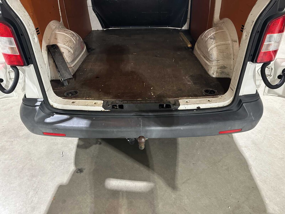 Volkswagen Transporter 2.0 TDI L1H1 150PK 2010, 6-VHK-98