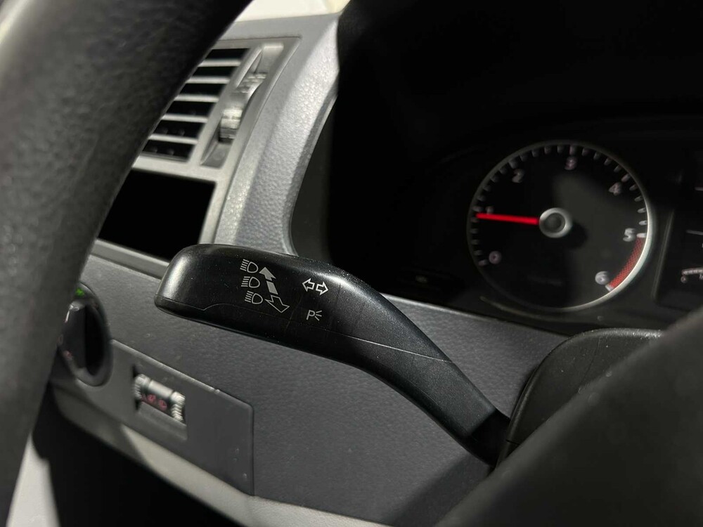 Volkswagen Transporter 2.0 TDI L1H1 150PK 2010, 6-VHK-98