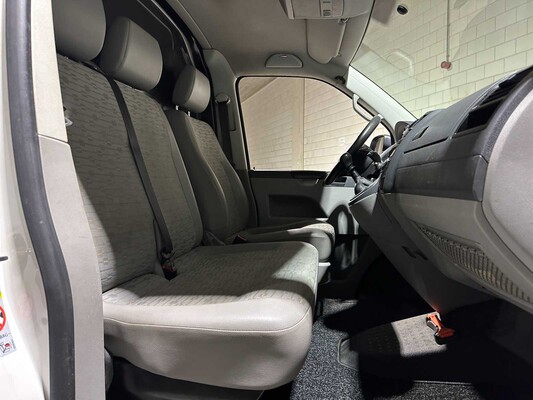 Volkswagen Transporter 2.0 TDI L1H1 150PK 2010, 6-VHK-98