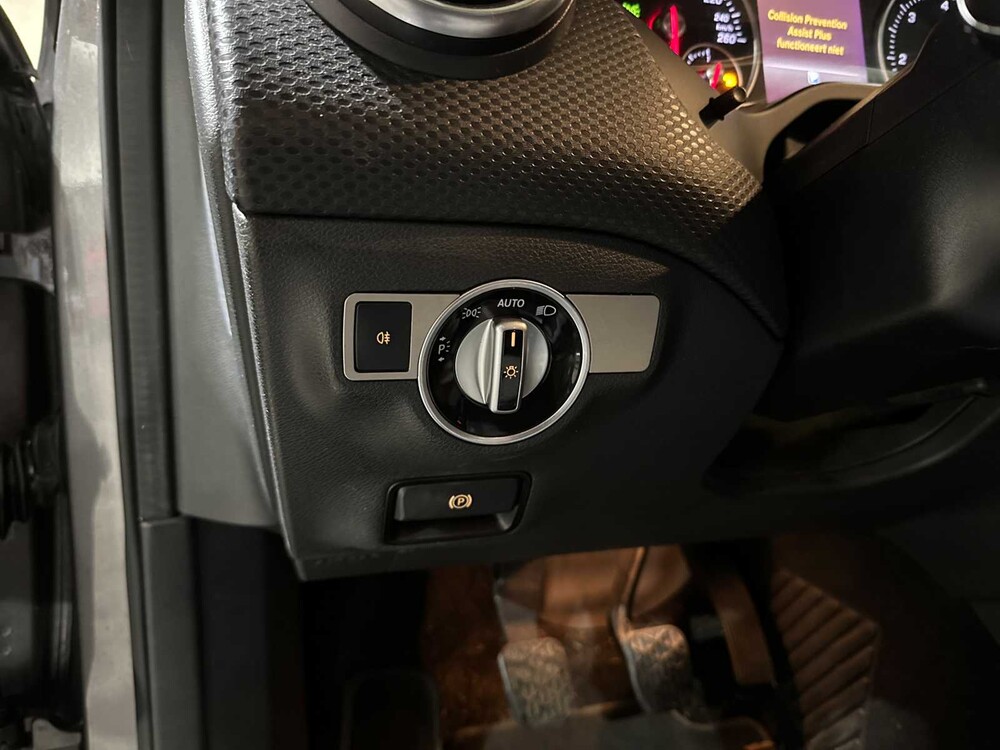 Mercedes-Benz A180d Lease Edition 109 PS 2015 (Original-NL) A-Klasse, HJ-962-T