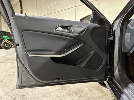 Mercedes-Benz A180d Lease Edition 109 PS 2015 (Original-NL) A-Klasse, HJ-962-T