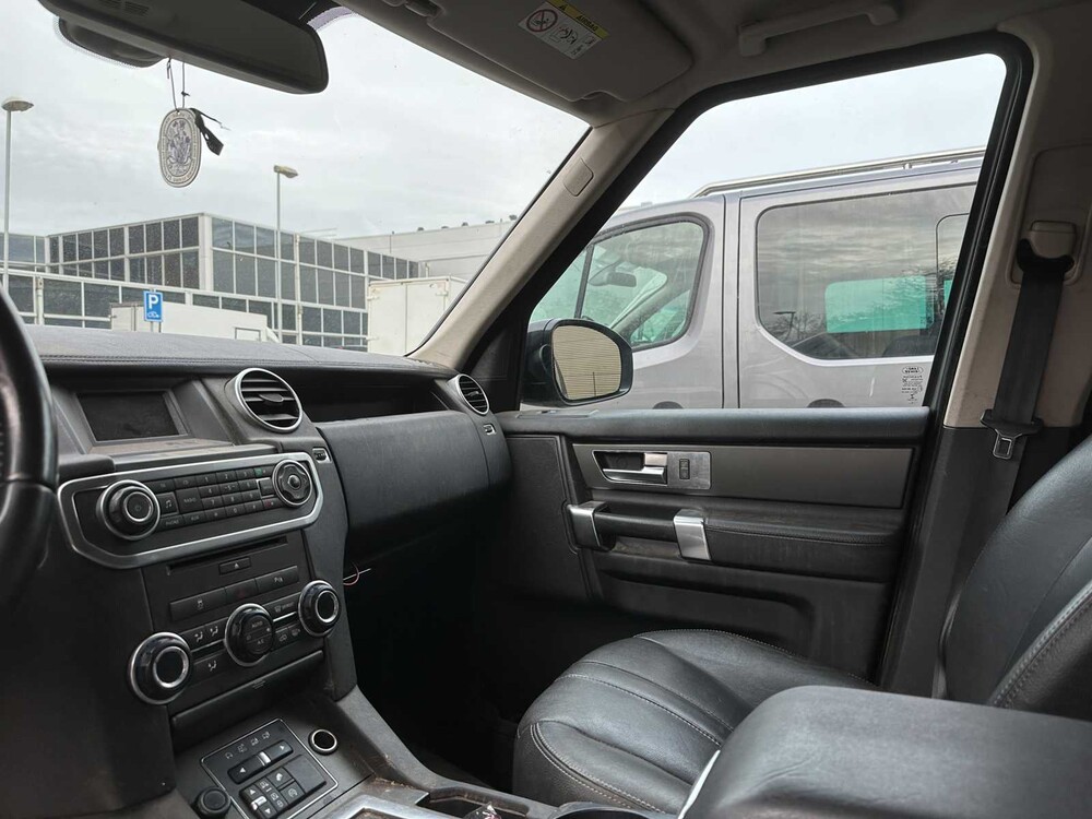 Land Rover Discovery 3.0 V6 211 PS 2016