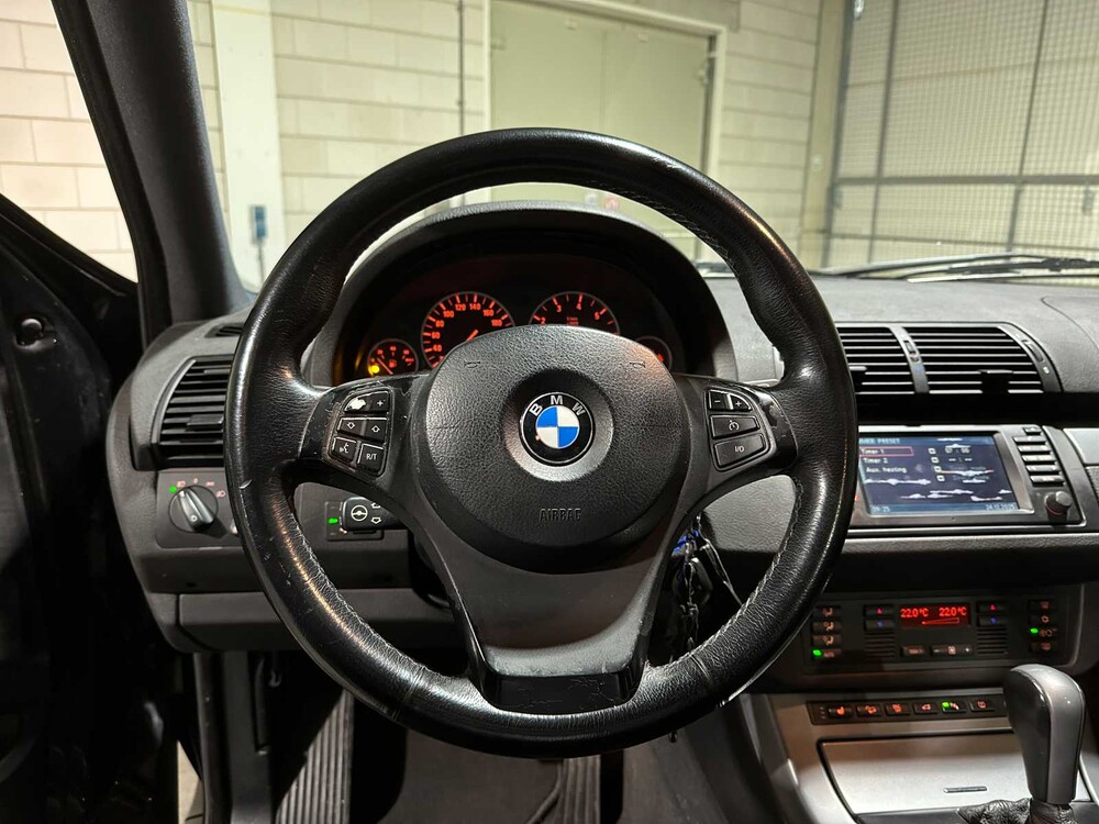 BMW X5 4.4i High Edition 320PK 2006, 26-ST-PP