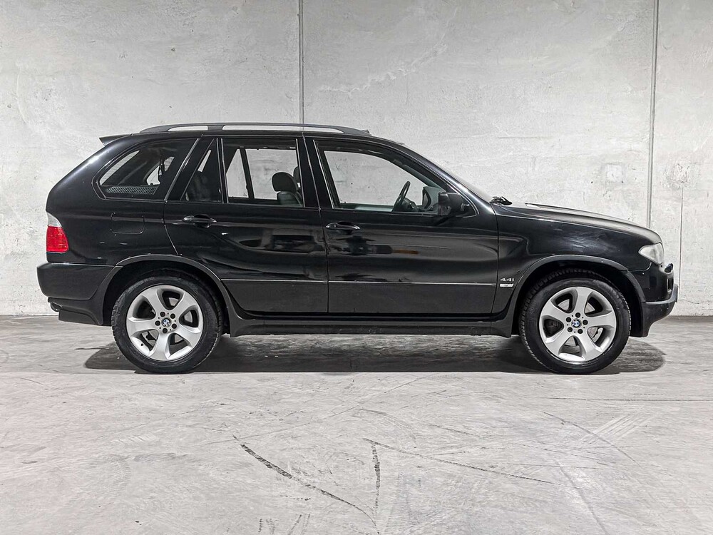 BMW X5 4.4i High Edition 320PK 2006, 26-ST-PP