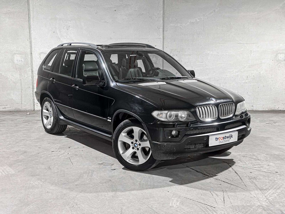 BMW X5 4.4i High Edition 320PK 2006, 26-ST-PP
