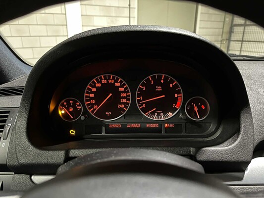 BMW X5 4.4i High Edition 320PK 2006, 26-ST-PP