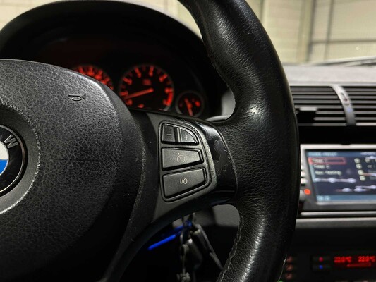 BMW X5 4.4i High Edition 320PK 2006, 26-ST-PP