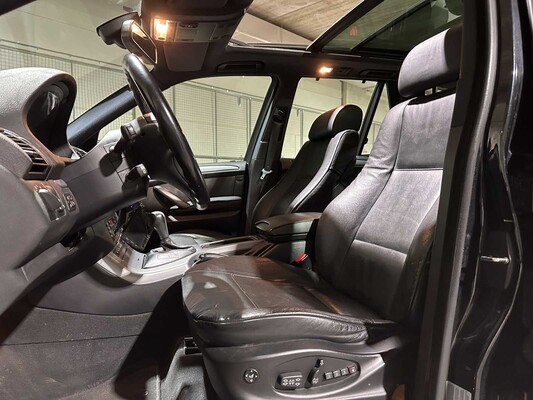 BMW X5 4.4i High Edition 320PK 2006, 26-ST-PP