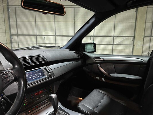 BMW X5 4.4i High Edition 320PK 2006, 26-ST-PP