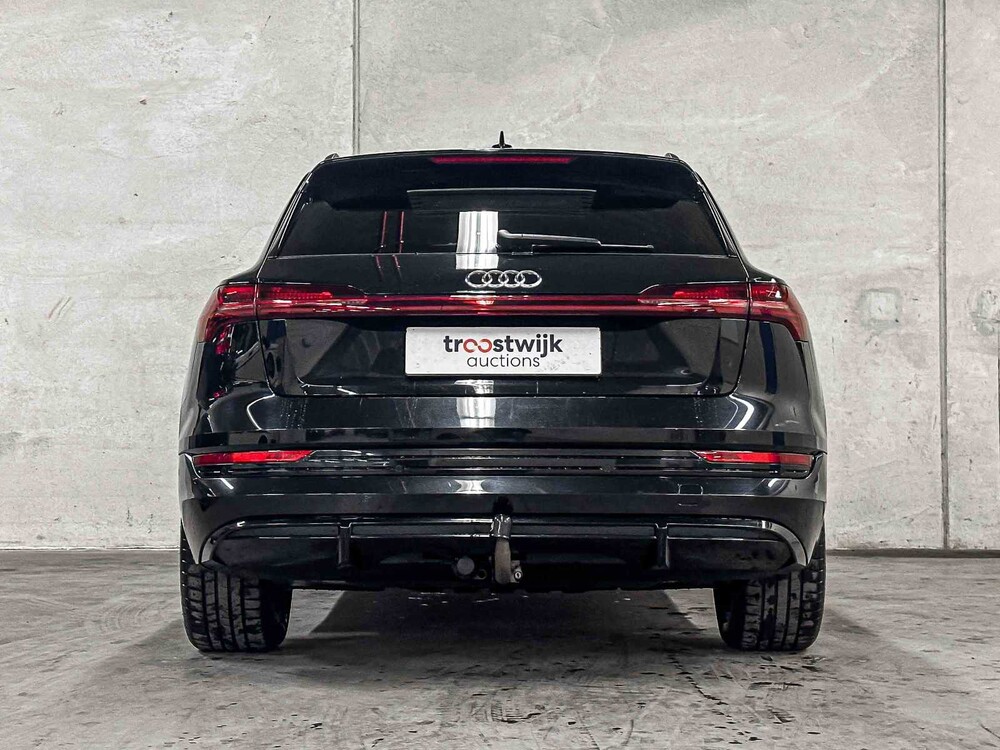 Audi e-tron 50 quattro Launch Edition schwarz 71 kWh S-Line 313PS 2019 (Original-NL + 1. Besitzer), G-119-XV