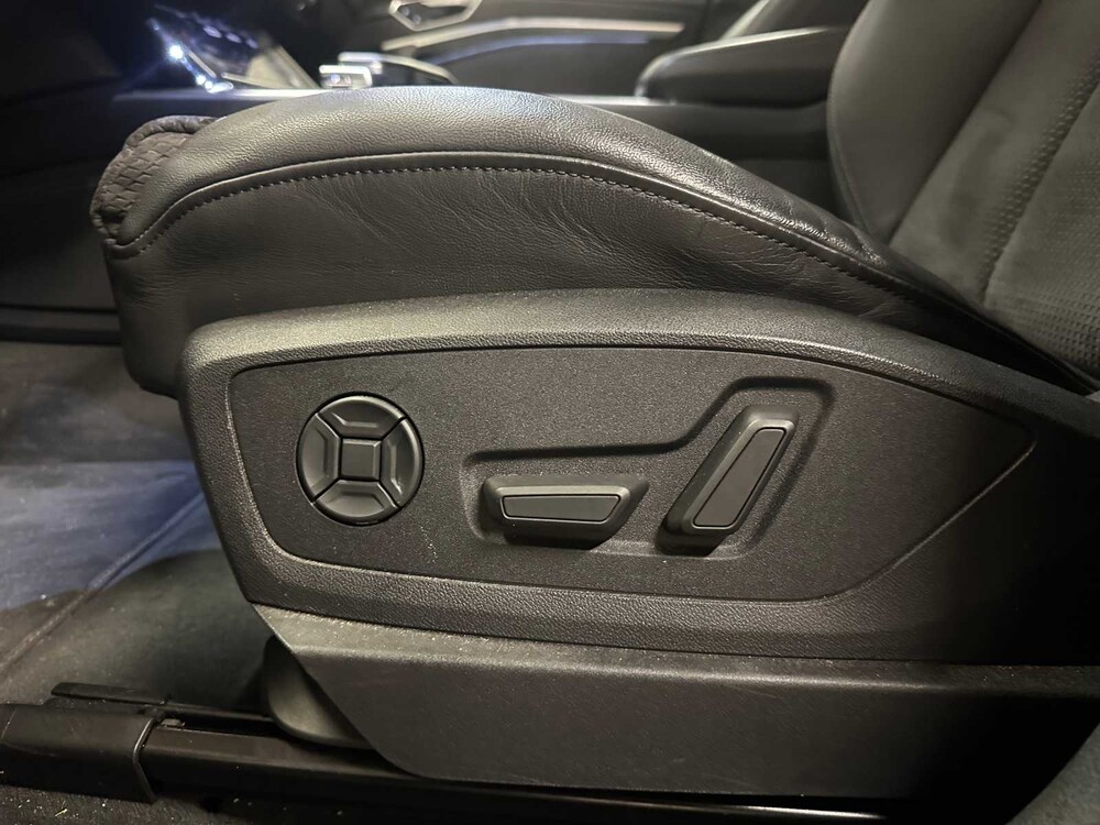 Audi e-tron 50 quattro Launch Edition schwarz 71 kWh S-Line 313PS 2019 (Original-NL + 1. Besitzer), G-119-XV