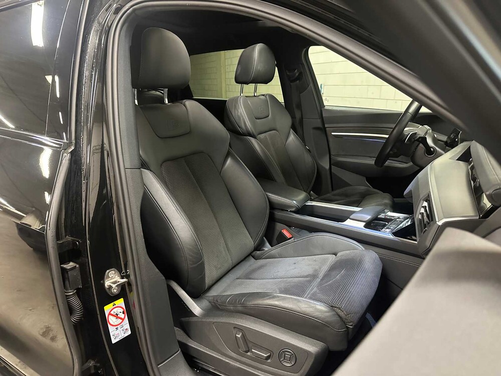 Audi e-tron 50 quattro Launch Edition schwarz 71 kWh S-Line 313PS 2019 (Original-NL + 1. Besitzer), G-119-XV