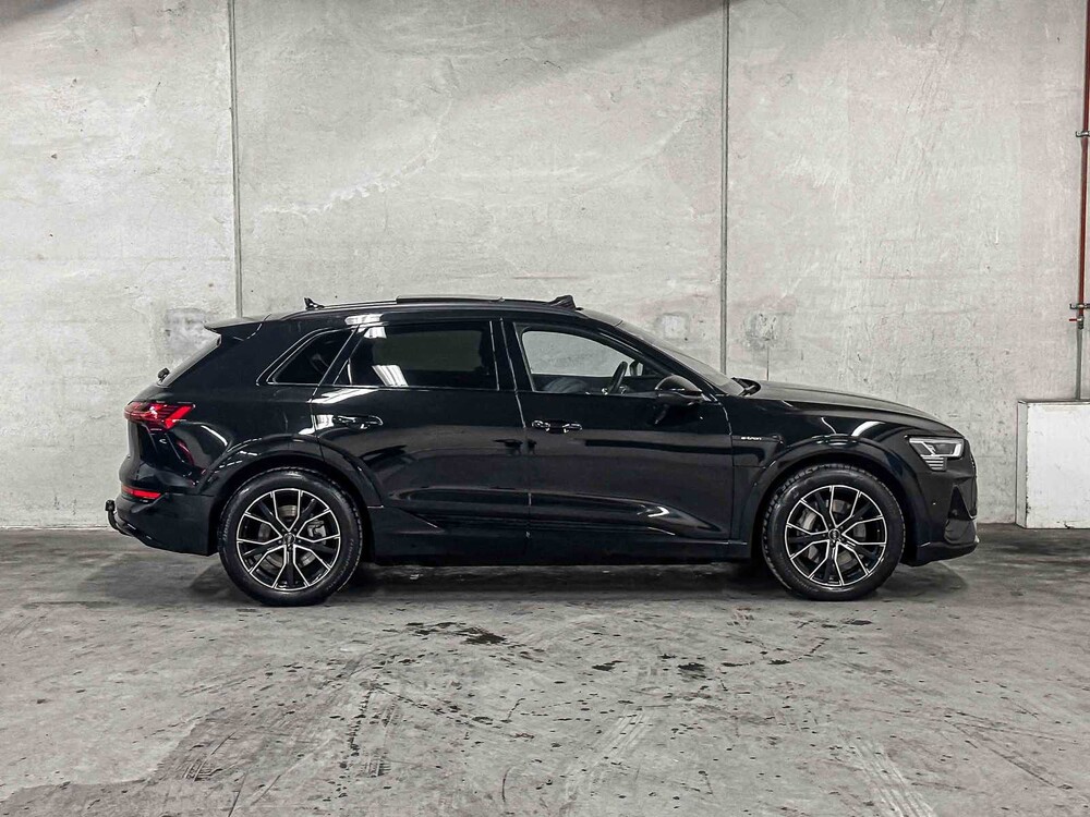Audi e-tron 50 quattro Launch Edition schwarz 71 kWh S-Line 313PS 2019 (Original-NL + 1. Besitzer), G-119-XV