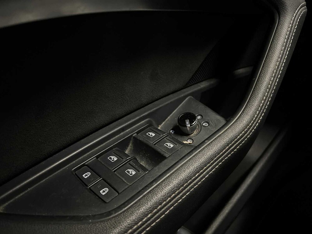 Audi e-tron 55 Quattro Advanced 95 kWh 360PS 2019 (Original-NL + 1. Besitz), G-644-ST