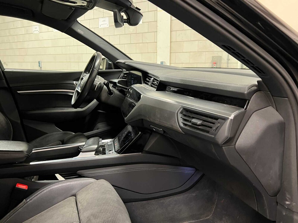 Audi e-tron 55 Quattro Advanced 95 kWh 360PS 2019 (Original-NL + 1. Besitz), G-644-ST