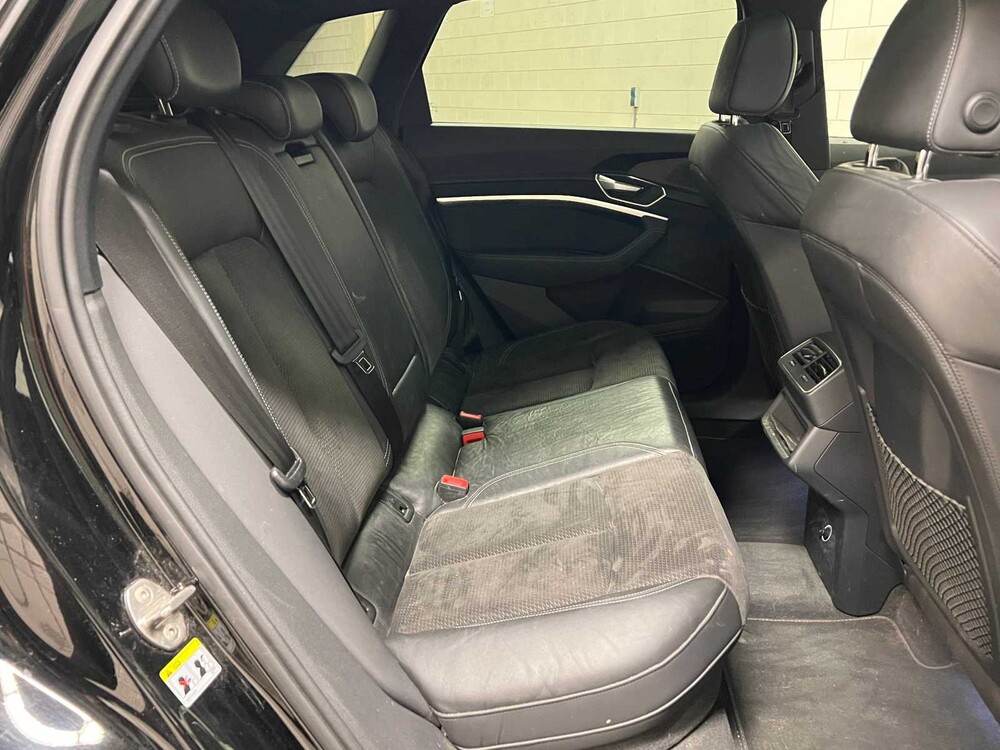 Audi e-tron 55 Quattro Advanced 95 kWh 360PS 2019 (Original-NL + 1. Besitz), G-644-ST