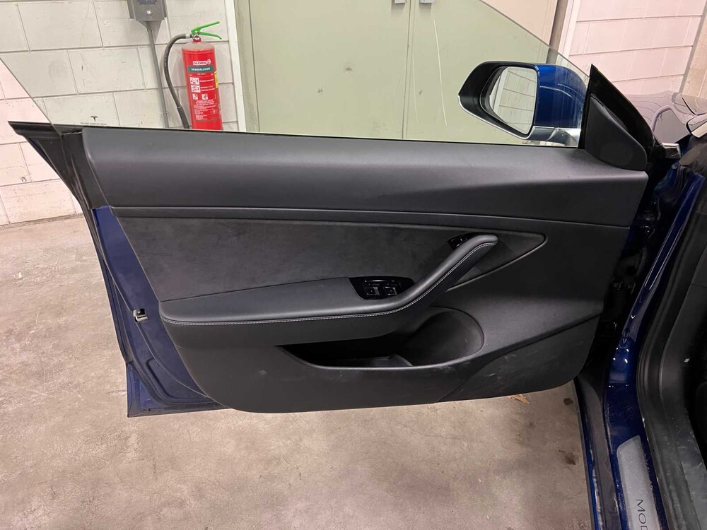 Tesla Model 3 Standard RWD Plus 60 kWh 2019 (Original-NL+1. Besitzer), G-103-TK