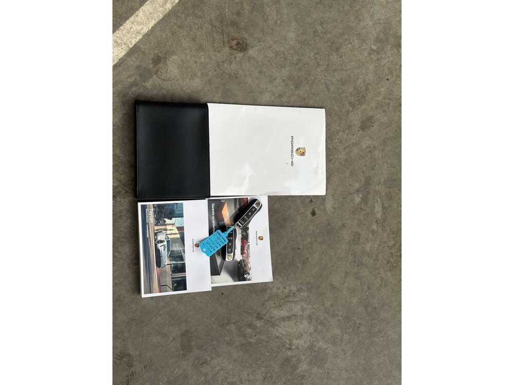 Porsche Taycan 4S PERFORMANCE 84kWh 489PS 2021 (Original-NL + 1. Besitzer)(Sport Design + Sport Chrono), K-789-NF