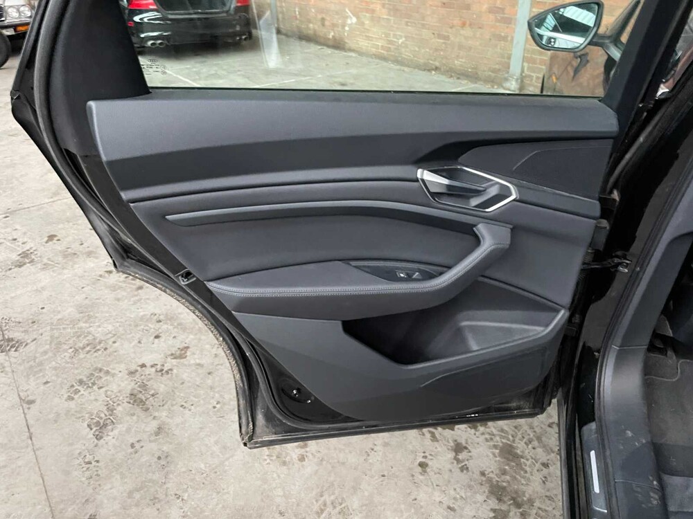 Audi e-tron 50 Quattro Launch Edition Plus 71 kWh 313PS 2019, H-662-BH