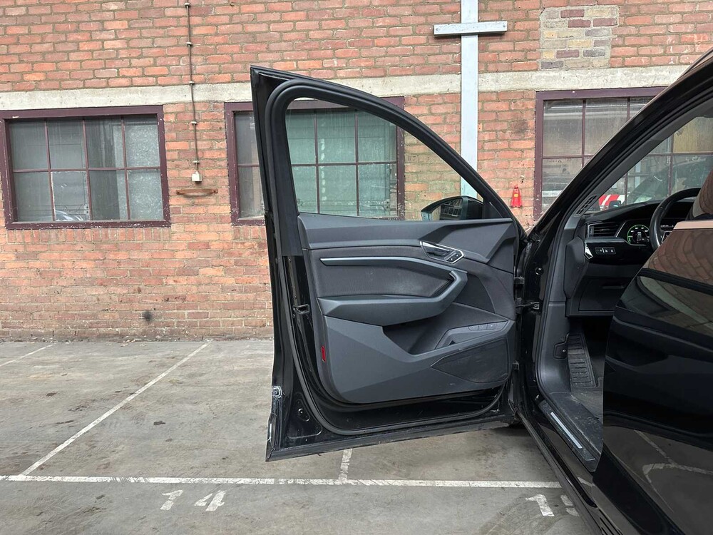 Audi e-tron 50 Quattro Launch Ldition 71 kWh 313pk 2019, H-753-BH