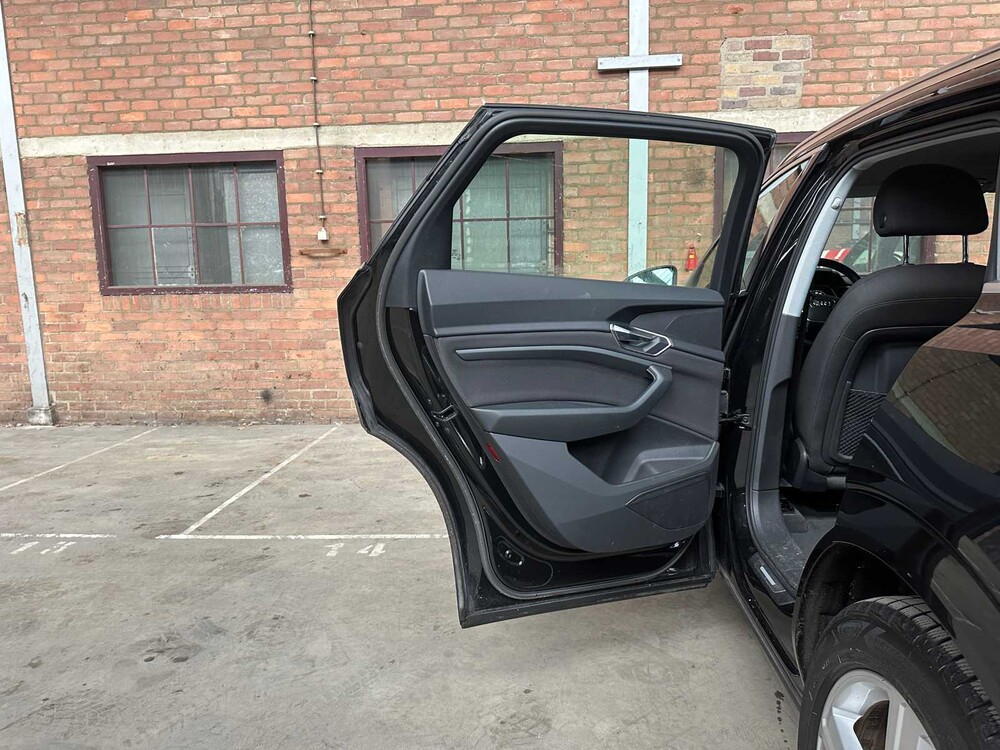 Audi e-tron 50 Quattro Launch Ldition 71 kWh 313pk 2019, H-753-BH