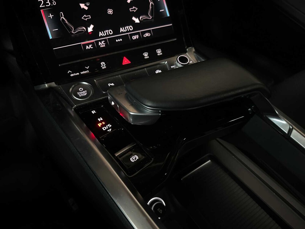 Audi e-tron 50 Quattro Launch Ldition 71 kWh 313pk 2019, H-753-BH