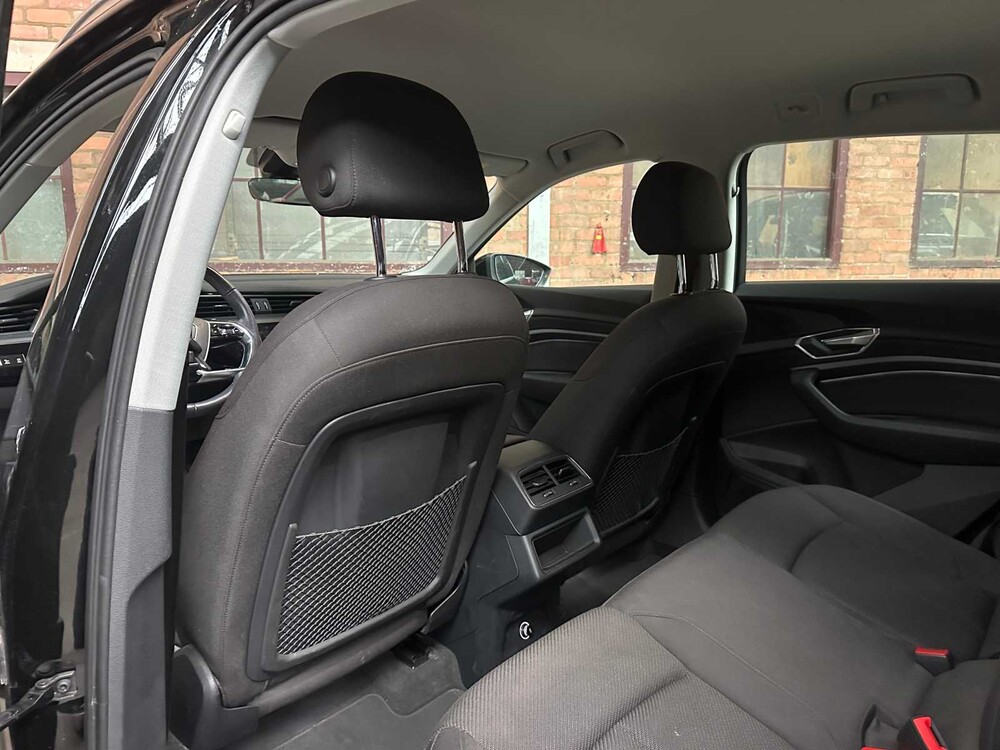 Audi e-tron 50 Quattro Launch Ldition 71 kWh 313pk 2019, H-753-BH