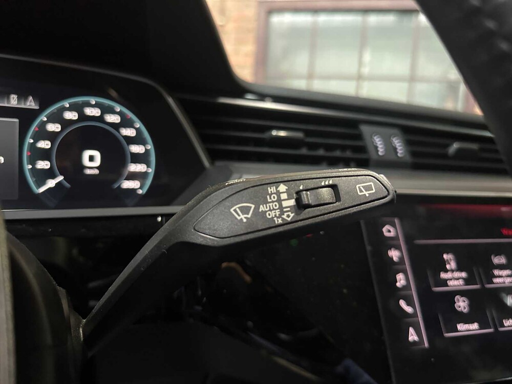 Audi e-tron 50 Quattro Launch Ldition 71 kWh 313pk 2019, H-753-BH