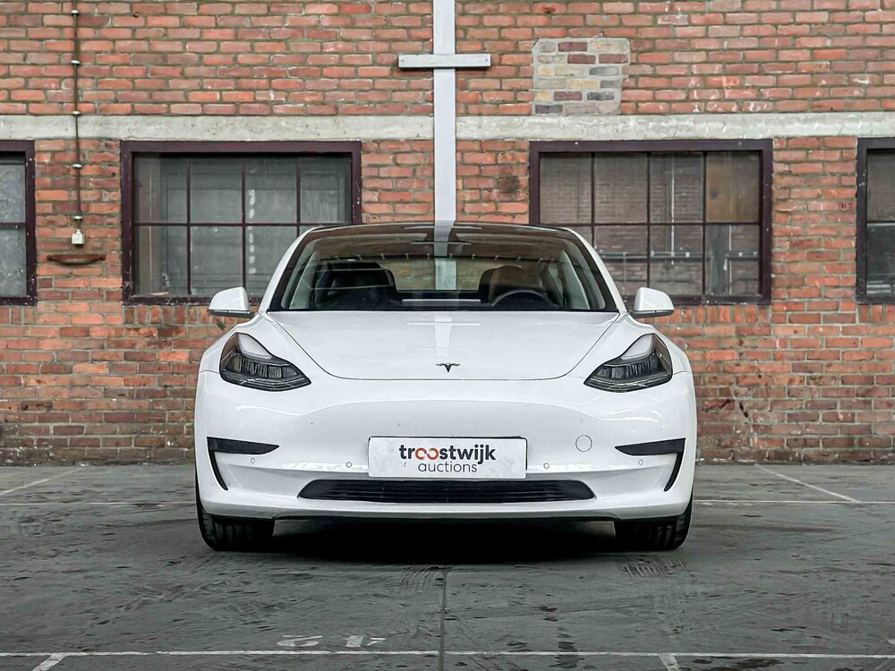 Tesla Model 3 Standard RWD Plus 60 kWh 238hp 2019, G-063-PJ