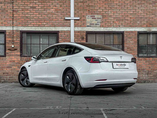 Tesla Model 3 Standard RWD Plus 60 kWh 238hp 2019, G-063-PJ