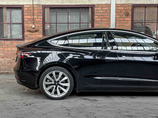 Tesla Model 3 Long Range AWD 75kWh 439hp 2019, G-475-ZJ