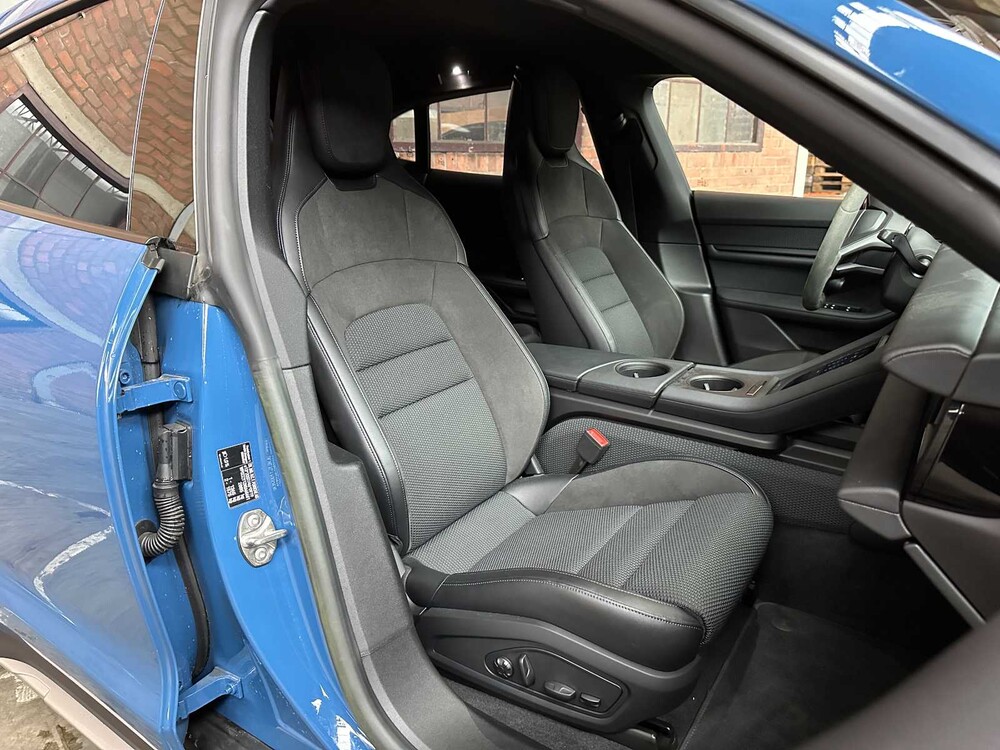 Porsche Taycan Cross Turismo 4 93 kWh 381PS 2022, R-651-PT