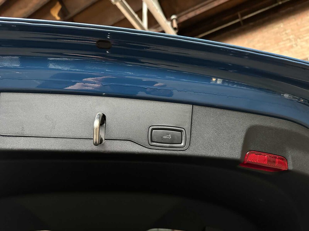 Porsche Taycan Cross Turismo 4 93 kWh 381PS 2022, R-651-PT