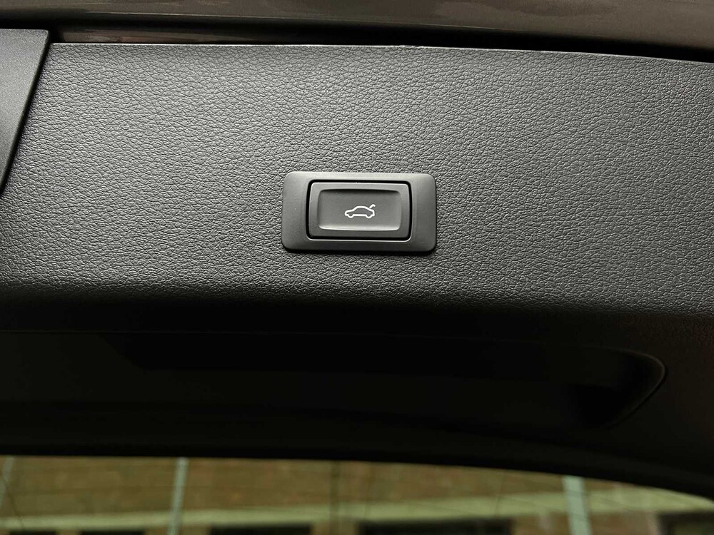 Audi e-tron 55 Quattro Business Edition 95 kWh 408PS 2021, L-308-ZT