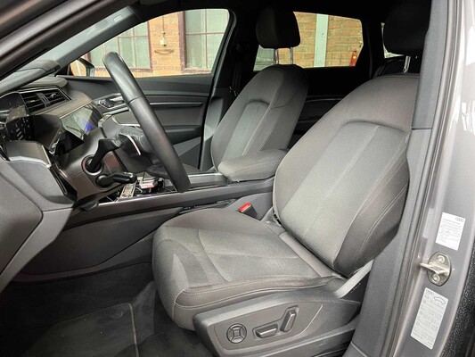 Audi e-tron 55 Quattro Business Edition 95 kWh 408hp 2021, L-308-ZT