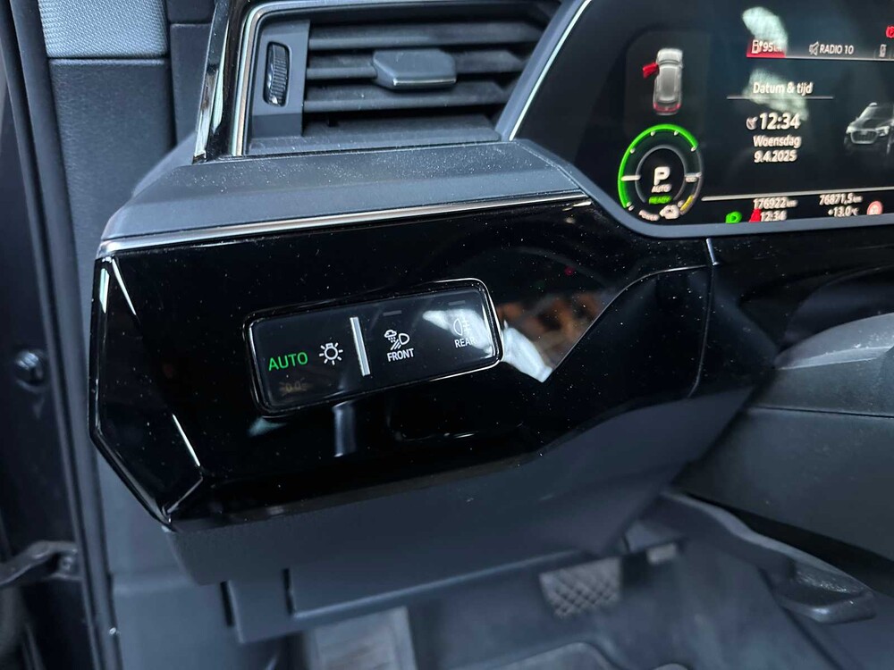 Audi e-tron 50 Quattro Launch Edition Plus 71 kWh 313PS 2019 (Original-NL), H-889-DB